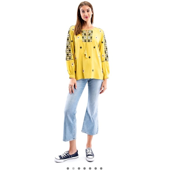 Solitaire NWT❗️Embroidered Boho Peasant Top - Picture 7 of 10